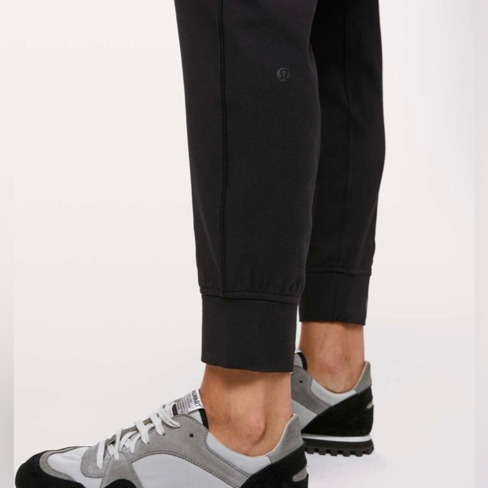 Lululemon Ready To Rulu Black Joggers - Picture 4 of 8